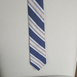 Ike Behar New York 100% Silk Necktie Made in USA